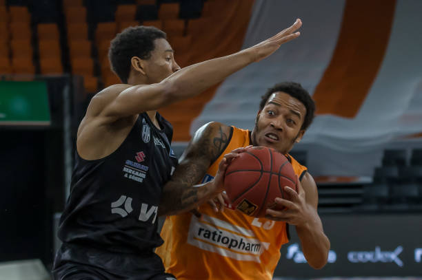 式在联赛中 式在联赛中